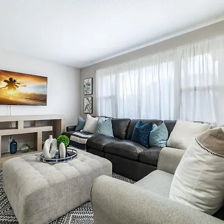 Monthly Rental~ Comfy Beds~ Great For Remote Work